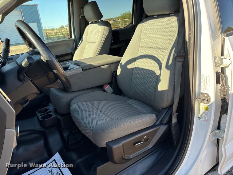 image for item EU4705 2015 Ford F150 XLT SuperCrew pickup truck