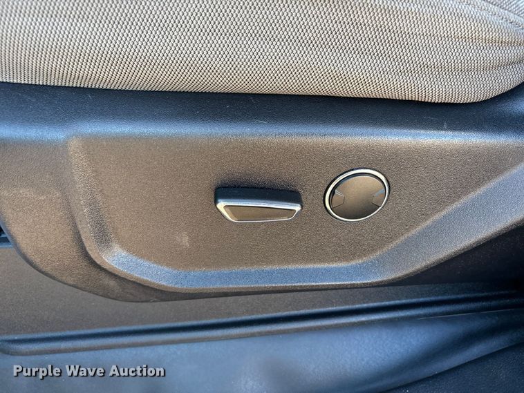 image for item EU4705 2015 Ford F150 XLT SuperCrew pickup truck