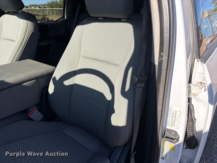 image for item EU4705 2015 Ford F150 XLT SuperCrew pickup truck