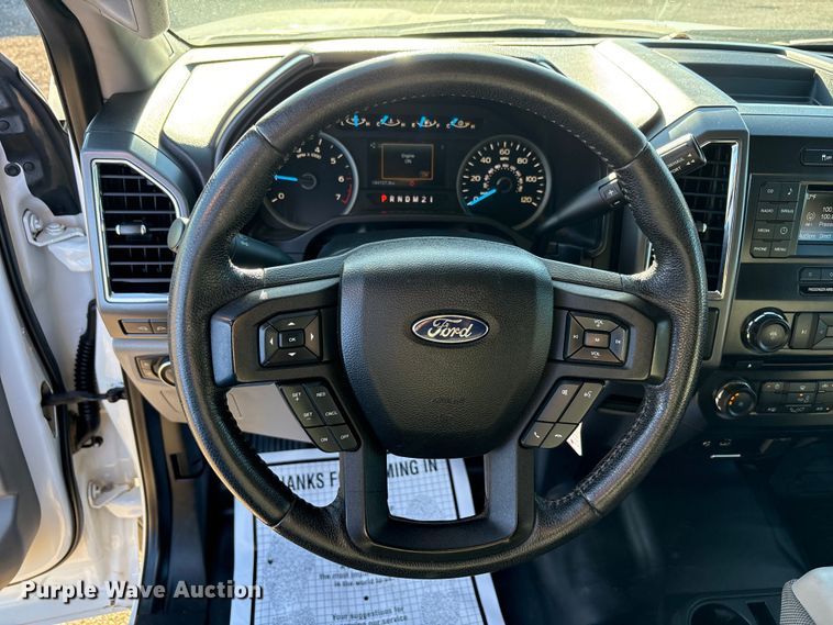 image for item EU4705 2015 Ford F150 XLT SuperCrew pickup truck