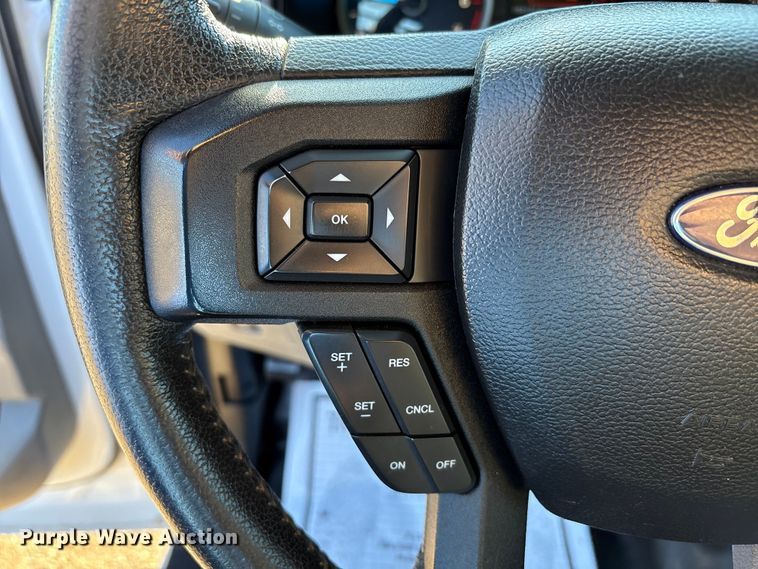 image for item EU4705 2015 Ford F150 XLT SuperCrew pickup truck