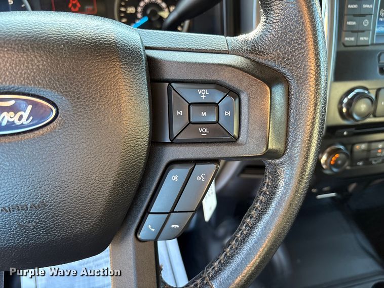 image for item EU4705 2015 Ford F150 XLT SuperCrew pickup truck