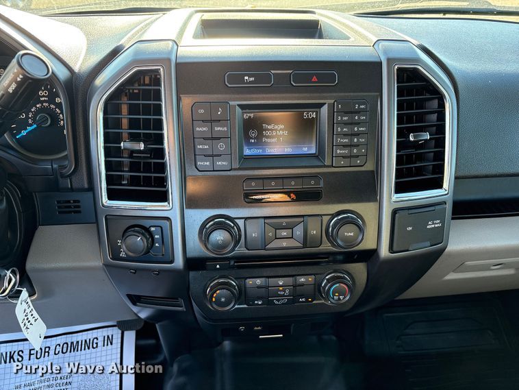 image for item EU4705 2015 Ford F150 XLT SuperCrew pickup truck