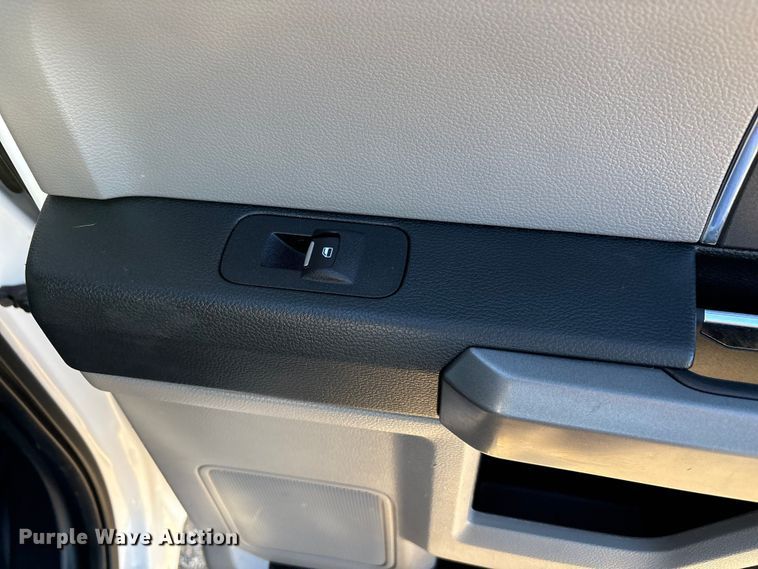 image for item EU4705 2015 Ford F150 XLT SuperCrew pickup truck