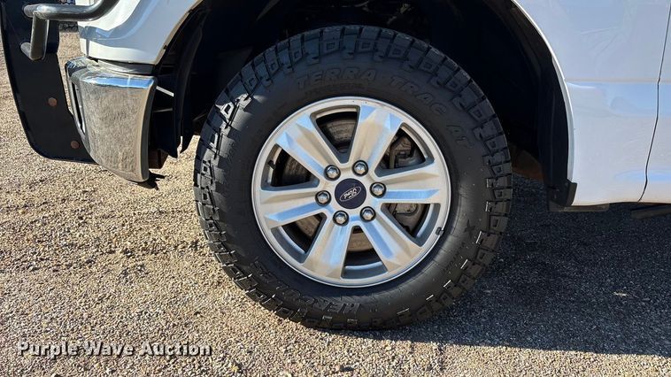 image for item EU4705 2015 Ford F150 XLT SuperCrew pickup truck