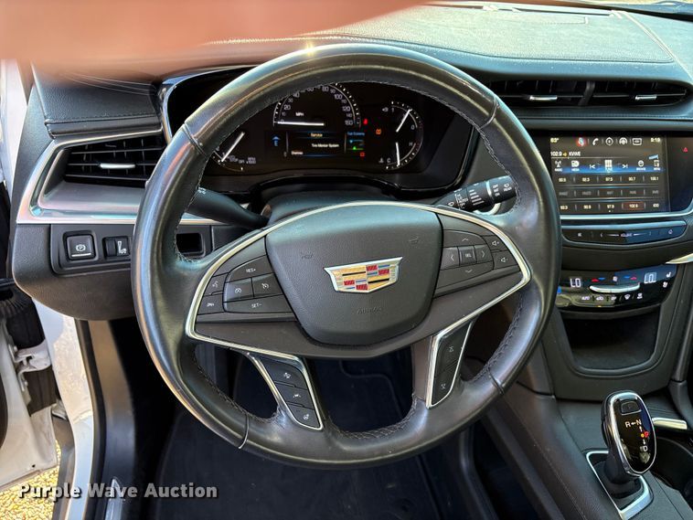 image for item EU4706 2018 Cadillac XT5 SUV