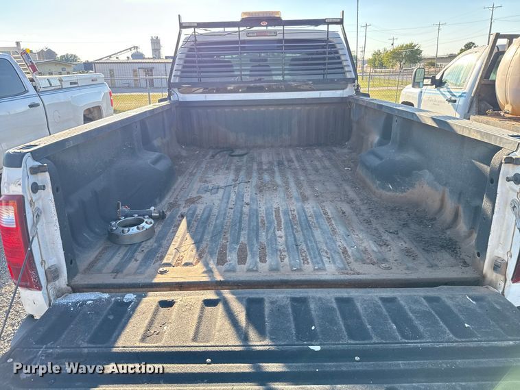 image for item EU5012 2015 Ford F250 Super Duty XL Crew Cab pickup truck