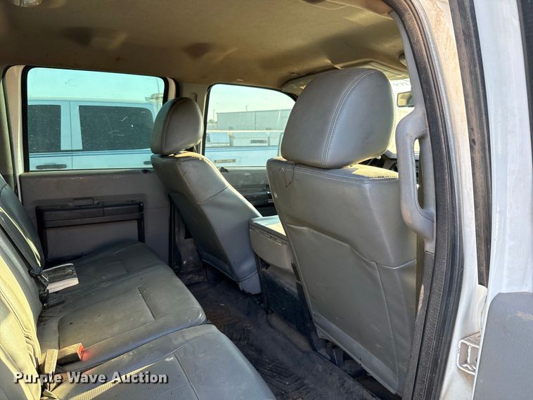 image for item EU5012 2015 Ford F250 Super Duty XL Crew Cab pickup truck