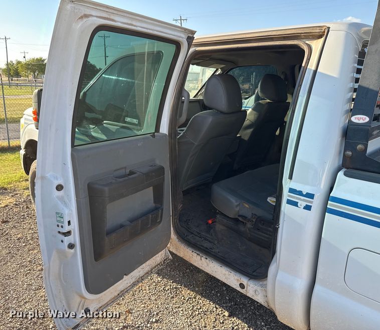 image for item EU5012 2015 Ford F250 Super Duty XL Crew Cab pickup truck