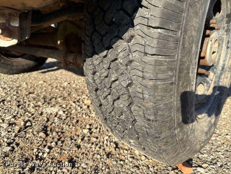 image for item EU5012 2015 Ford F250 Super Duty XL Crew Cab pickup truck