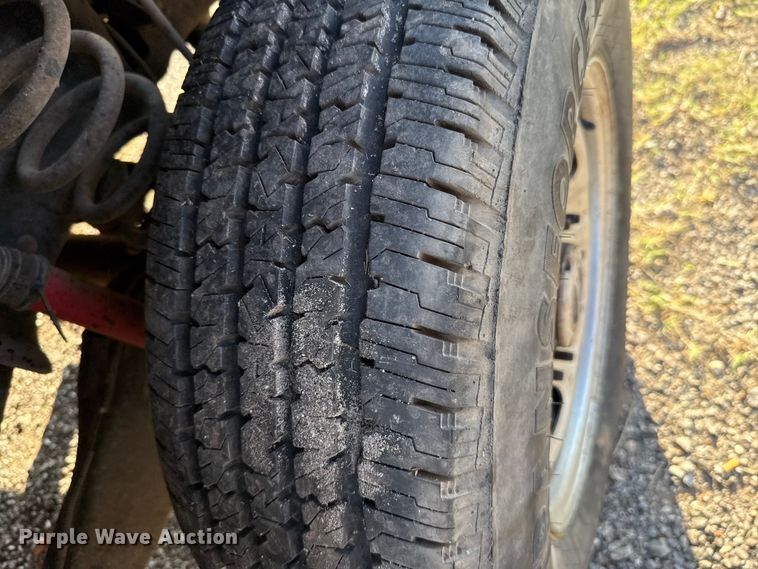 image for item EU5012 2015 Ford F250 Super Duty XL Crew Cab pickup truck