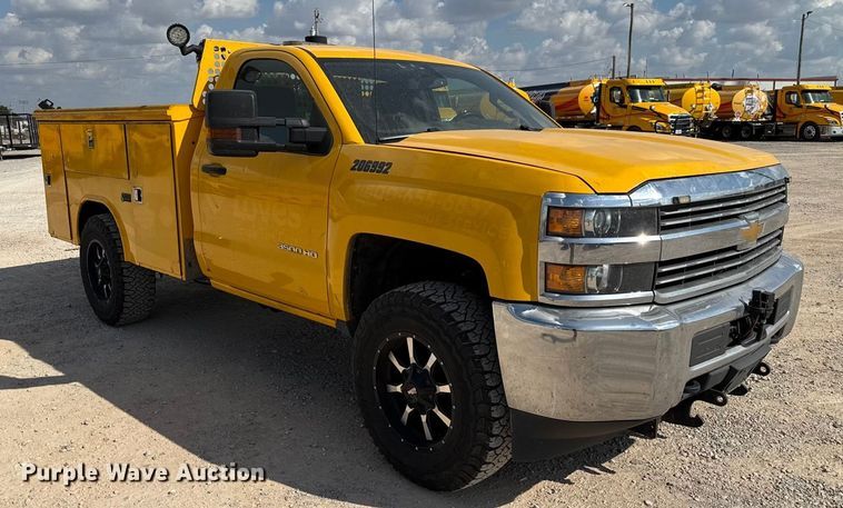 image for item EU5067 2018 Chevrolet Silverado 3500HD utility bed pickup truck