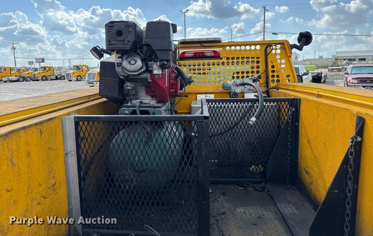 image for item EU5067 2018 Chevrolet Silverado 3500HD utility bed pickup truck