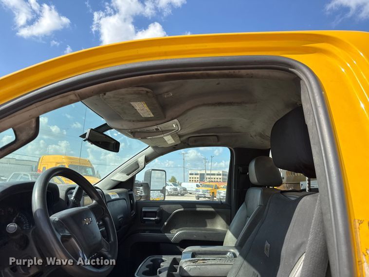 image for item EU5067 2018 Chevrolet Silverado 3500HD utility bed pickup truck