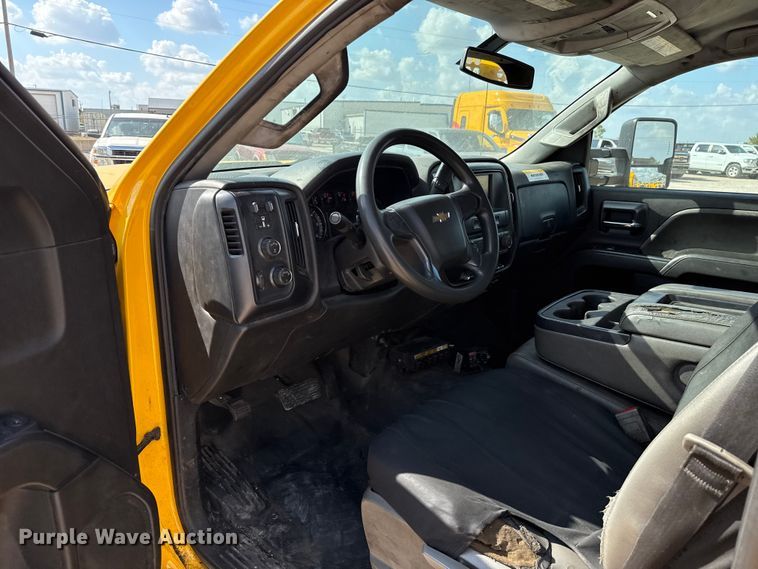 image for item EU5067 2018 Chevrolet Silverado 3500HD utility bed pickup truck