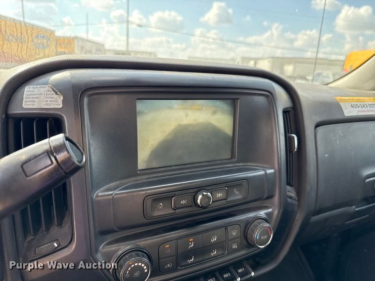 image for item EU5067 2018 Chevrolet Silverado 3500HD utility bed pickup truck