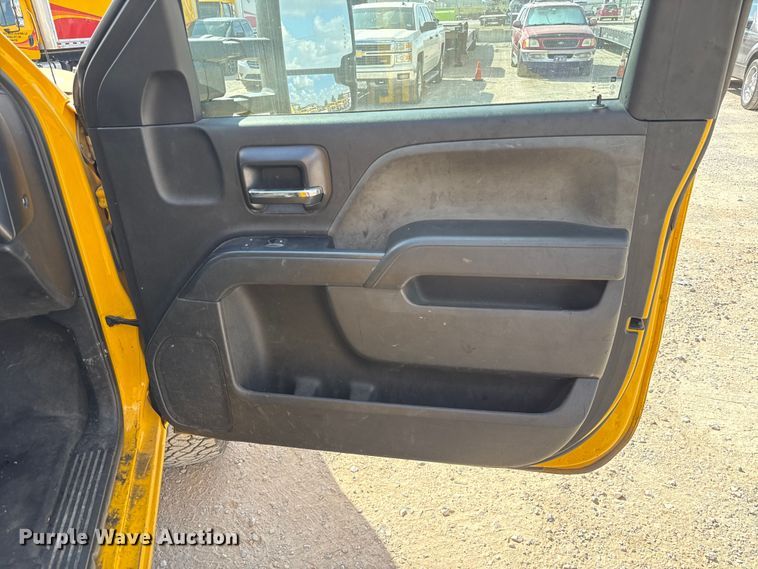 image for item EU5067 2018 Chevrolet Silverado 3500HD utility bed pickup truck