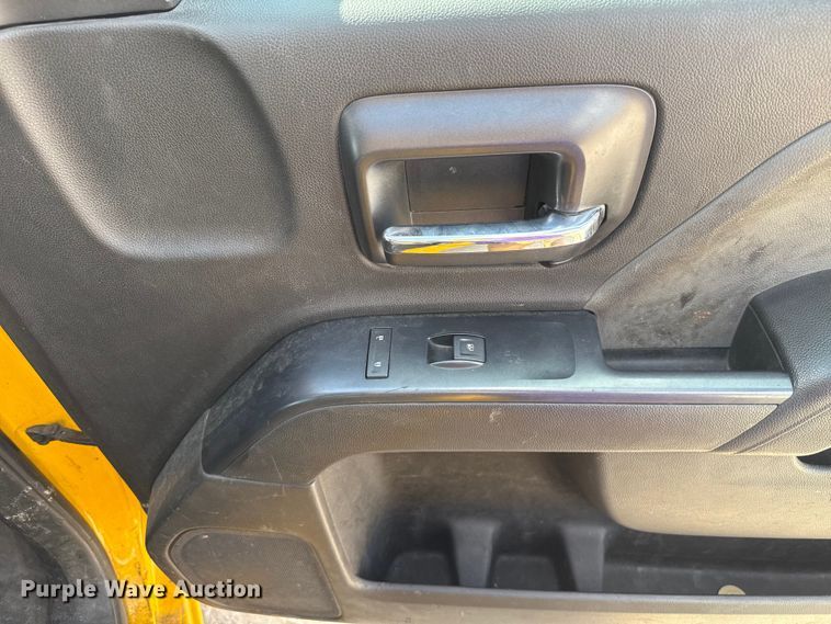 image for item EU5067 2018 Chevrolet Silverado 3500HD utility bed pickup truck