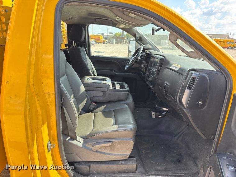 image for item EU5067 2018 Chevrolet Silverado 3500HD utility bed pickup truck