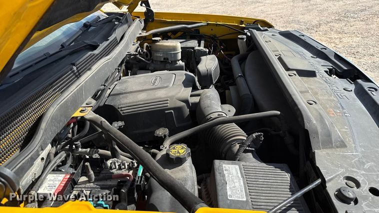 image for item EU5067 2018 Chevrolet Silverado 3500HD utility bed pickup truck