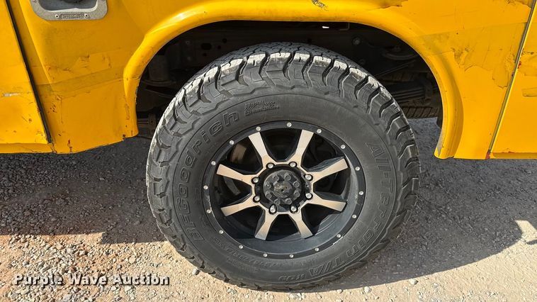 image for item EU5067 2018 Chevrolet Silverado 3500HD utility bed pickup truck