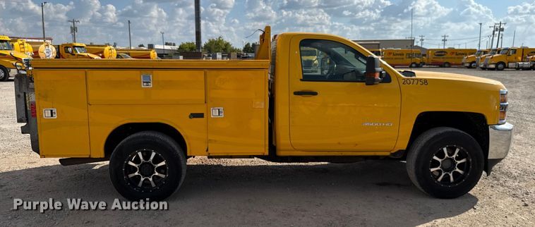 image for item EU5068 2018 Chevrolet Silverado 3500HD utility bed pickup truck