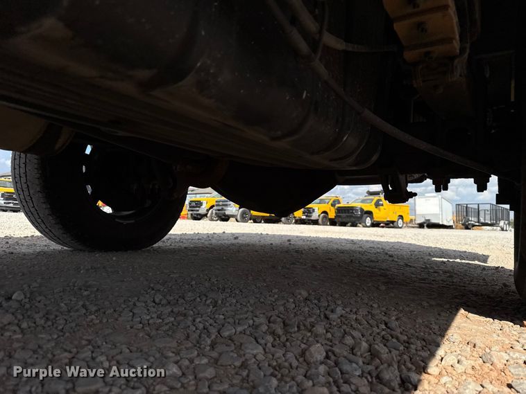 image for item EU5068 2018 Chevrolet Silverado 3500HD utility bed pickup truck