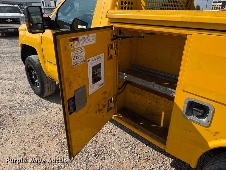 image for item EU5068 2018 Chevrolet Silverado 3500HD utility bed pickup truck