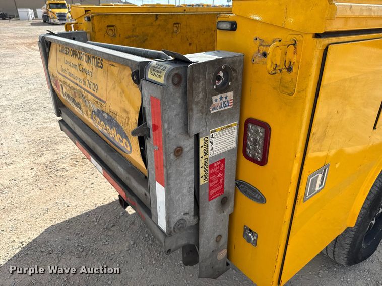 image for item EU5068 2018 Chevrolet Silverado 3500HD utility bed pickup truck