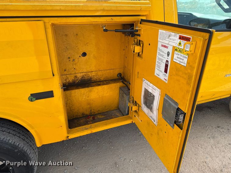 image for item EU5068 2018 Chevrolet Silverado 3500HD utility bed pickup truck