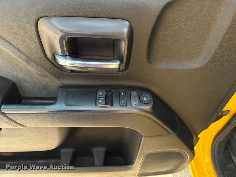 image for item EU5068 2018 Chevrolet Silverado 3500HD utility bed pickup truck