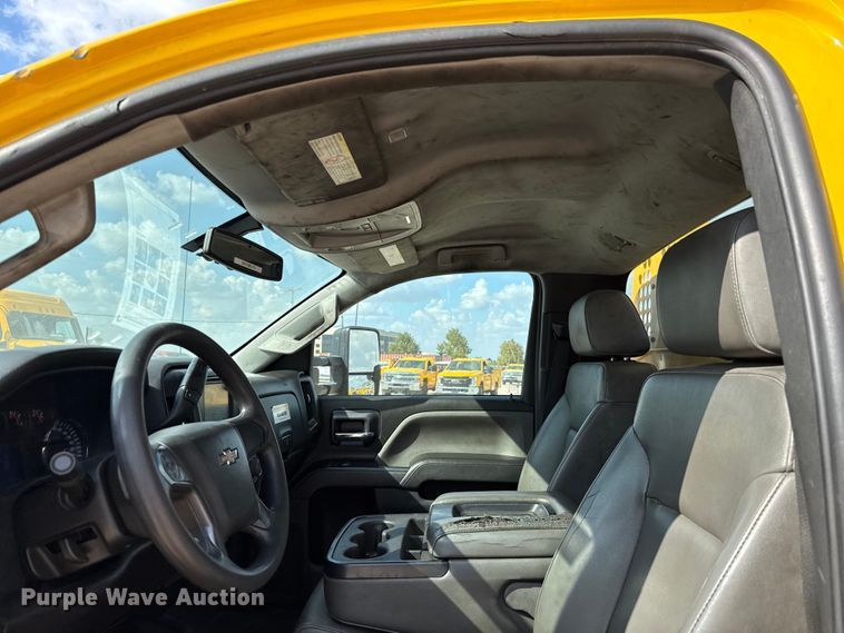 image for item EU5068 2018 Chevrolet Silverado 3500HD utility bed pickup truck