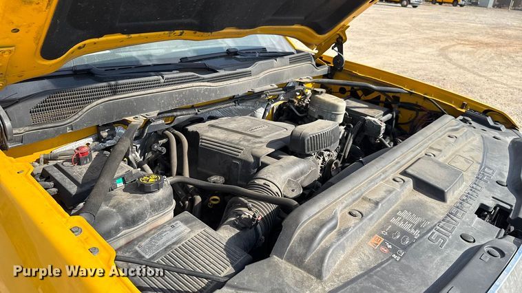 image for item EU5068 2018 Chevrolet Silverado 3500HD utility bed pickup truck