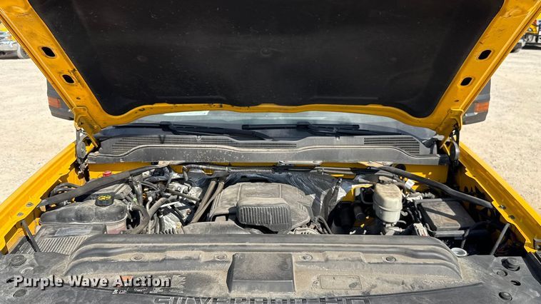 image for item EU5068 2018 Chevrolet Silverado 3500HD utility bed pickup truck