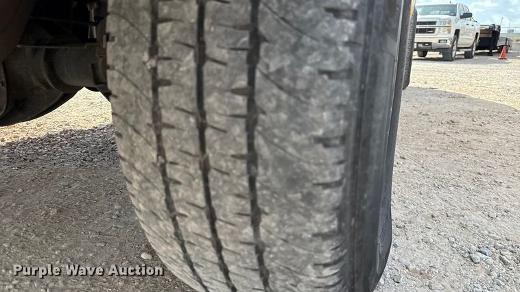 image for item EU5068 2018 Chevrolet Silverado 3500HD utility bed pickup truck