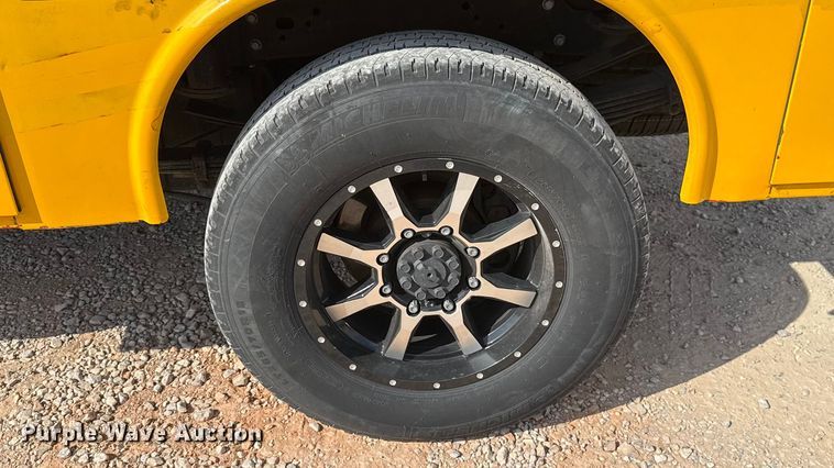 image for item EU5068 2018 Chevrolet Silverado 3500HD utility bed pickup truck