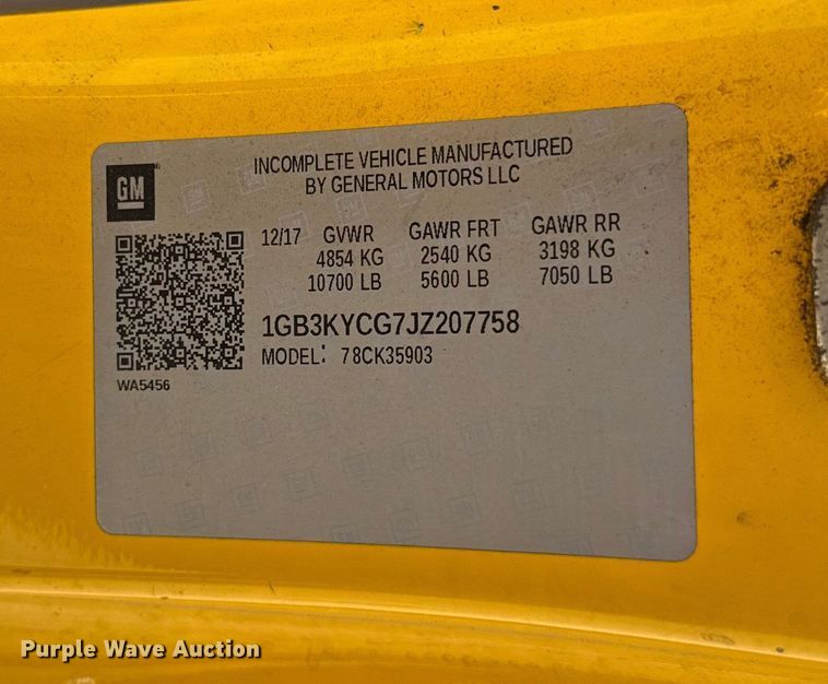 image for item EU5068 2018 Chevrolet Silverado 3500HD utility bed pickup truck