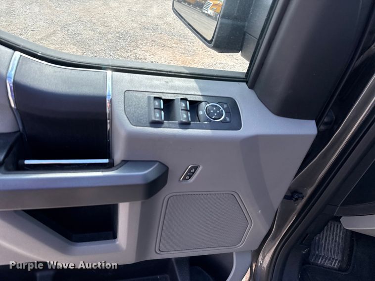 image for item EU5069 2018 Ford F150 SuperCab pickup truck