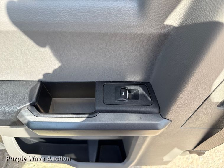 image for item EU5069 2018 Ford F150 SuperCab pickup truck