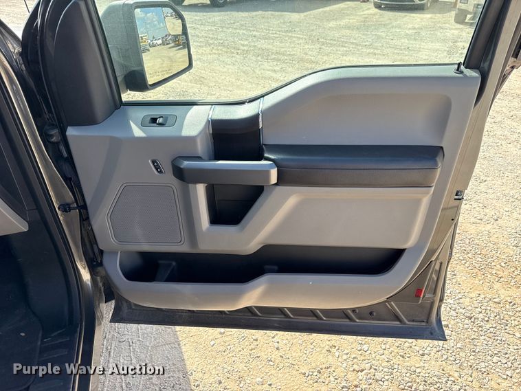 image for item EU5069 2018 Ford F150 SuperCab pickup truck