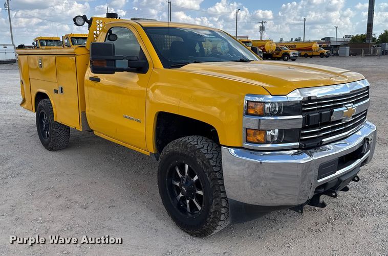 image for item EU5070 2018 Chevrolet Silverado 3500HD utility bed pickup truck