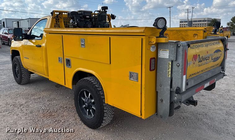 image for item EU5070 2018 Chevrolet Silverado 3500HD utility bed pickup truck