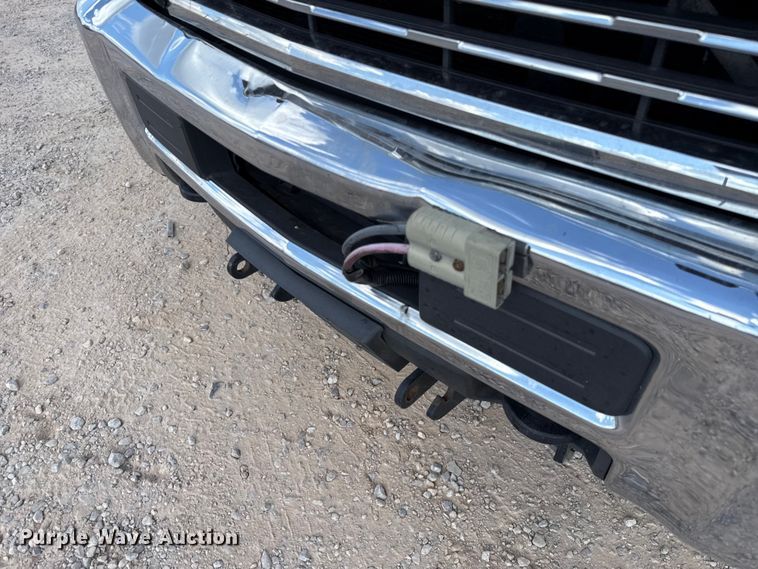 image for item EU5070 2018 Chevrolet Silverado 3500HD utility bed pickup truck