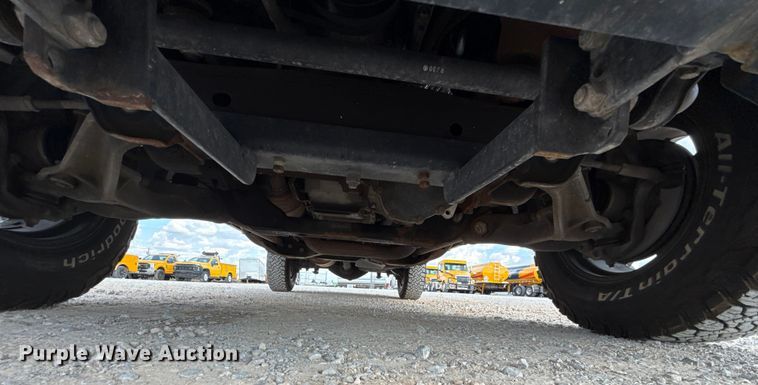 image for item EU5070 2018 Chevrolet Silverado 3500HD utility bed pickup truck