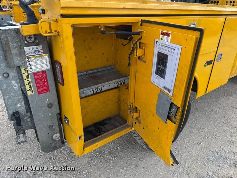 image for item EU5070 2018 Chevrolet Silverado 3500HD utility bed pickup truck