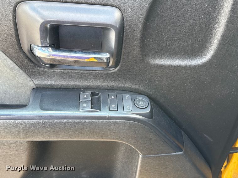 image for item EU5070 2018 Chevrolet Silverado 3500HD utility bed pickup truck