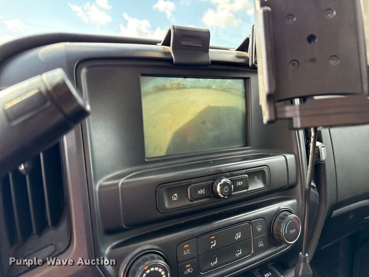 image for item EU5070 2018 Chevrolet Silverado 3500HD utility bed pickup truck