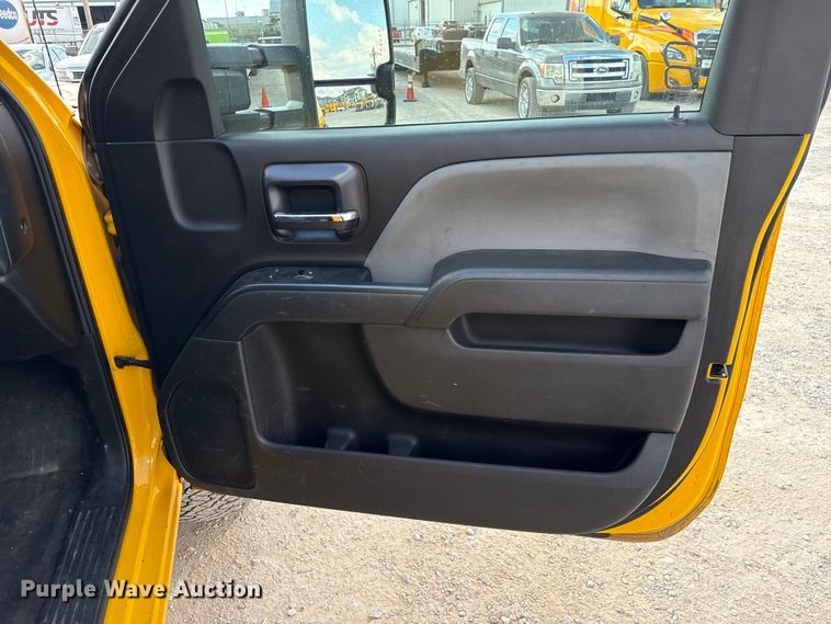 image for item EU5070 2018 Chevrolet Silverado 3500HD utility bed pickup truck