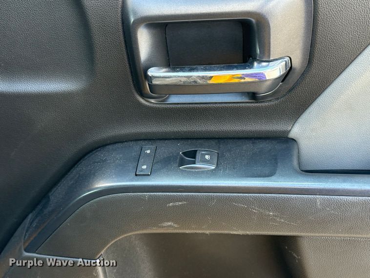 image for item EU5070 2018 Chevrolet Silverado 3500HD utility bed pickup truck