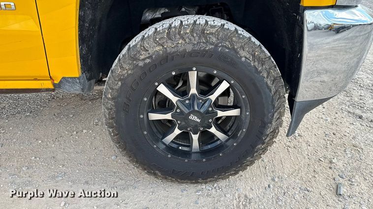 image for item EU5070 2018 Chevrolet Silverado 3500HD utility bed pickup truck